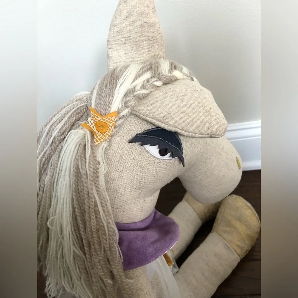 Pottery Barn Kids Designer Doll Everly Horse Linen Plush - 28" Length - EUC! - Picture 5 of 15